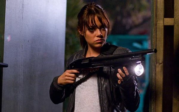 Rok później znów zrobiło się o niej głośno dzięki filmowi Rubena Fleischera "Zombieland", w którym wcieliła się w rolę Wichity.