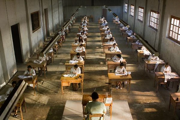 Kadr z filmu "Rzecz o mych smutnych dziwkach"