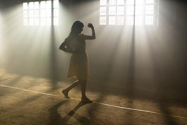 Kadr z filmu "Rzecz o mych smutnych dziwkach"