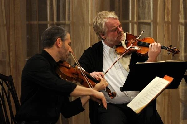 W dramacie "A Late Quartet" (2012) Yarona Zilbermana zagrał członka tytułowego kwartetu smyczkowego. Partnerowali mu: Mark Ivanir, Catherine Keener i Christopher Walken.