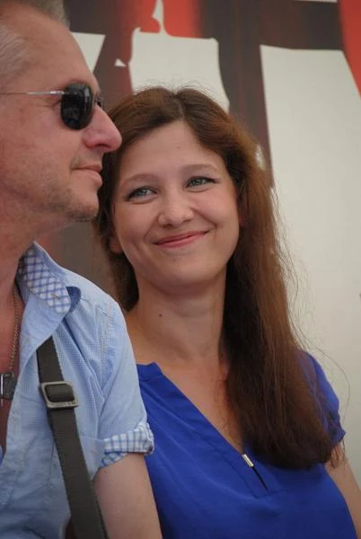 "Paradoks" to trzymająca w napięciu historia zbudowana wokół postaci inspektora Komendy Głównej Policji, Marka Kaszowskiego (Bogusław Linda) oraz podkomisarz Joanny Majewskiej (Anna Grycewicz) - funkcjonariuszki Biura Służby Wewnętrznej.