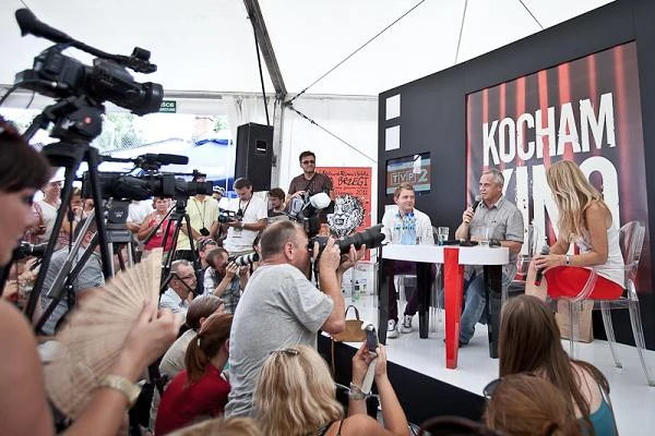 Marek Kondrat cierpliwie odpowiadał na pytania, które padały z publiczności, fot. Tomasz Stokowski