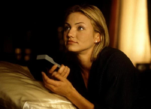 Dzięki występowi w "Masce" posypały się kolejne aktorskie propozycje. W efekcie w 1996 roku Diaz zagrała w dwóch komediach romantycznych: "Ta jedyna" Edwarda Burnsa...