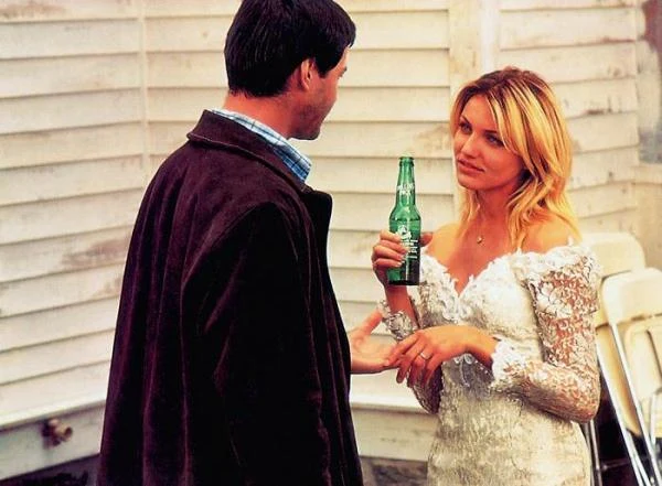 ... i "Feeling Minessota" Stevena Baigelmana. W tej drugiej partnerował jej m.in. Keanu Reeves.