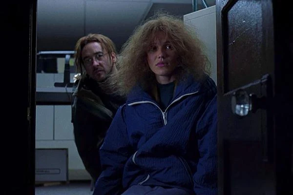 Przełomem w jej karierze był występ w obrazie "Być jak John Malkovich" Spike'a Jonze'a. Za drugoplanową rolę Lotte Schwartz nagrodzono ją nominacją do Złotego Globa.