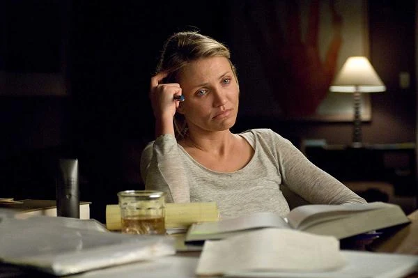 W dramacie "Bez mojej zgody" Nicka Cassavetesa zagrała matkę dziecka, które zostało poczęte, aby mogło stać się dawcą dla swej chorej na białaczkę siostry.