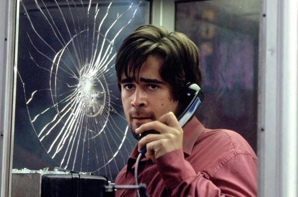 Pierwsza kreacja, którą zwrócił uwagę szerokiej publiczności. Jego Stu Shepard w "Telefonie" (2002) to arogant i cynik, który potrafi manipulować ludźmi, przez co całkiem nieźle radzi sobie w życiu. Dzięki temu, że niemal przez cały czas trwania filmu kamera skupiona jest na nim, Farrell mógł pokazać w obrazie Shumachera pełnię swoich aktorskich możliwości.