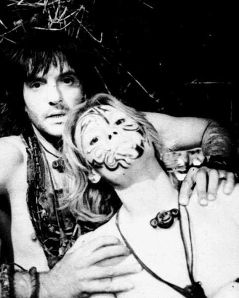 W latach 1976-78 Bielska pracowała na planie filmu "Na srebrnym globie" Andrzeja Żuławskiego (oboje na zdjęciu), w którym wcieliła się w postać Marty - kosmonautki na obcej planecie. Film czekał jednak na premierę aż do 1989 roku.