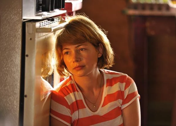 Michelle Williams w scenie z filmu "Take This Waltz"