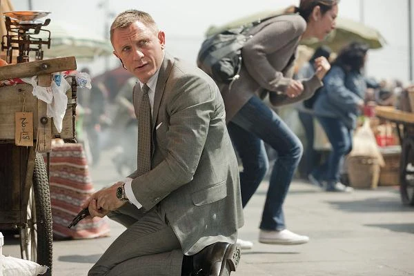 Daniel Craig w scenie z filmu "Skyfall"