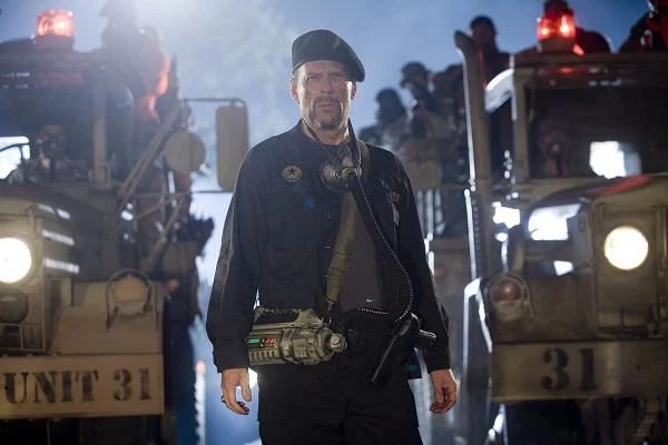 W pastiszowym "Grindhouse: Planet Terror" Roberta Rodrigueza.