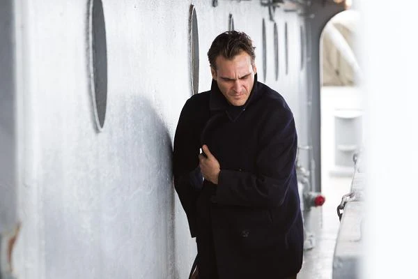 Joaquin Phoenix w filmie "Mistrz"
