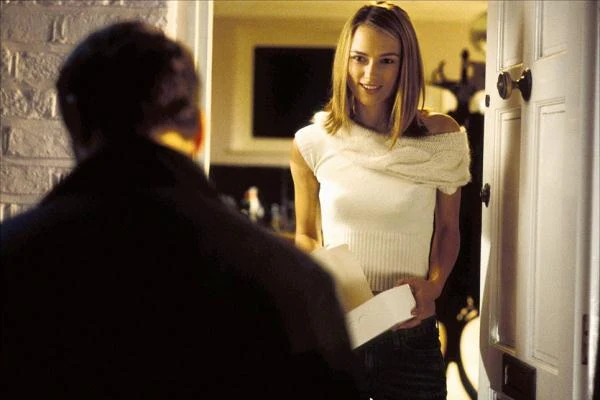 W świątecznej komedii z gwiazdorską obsadą "To właśnie miłość" (2003) Richarda Curtisa, obecnie uznawanej za kultową.