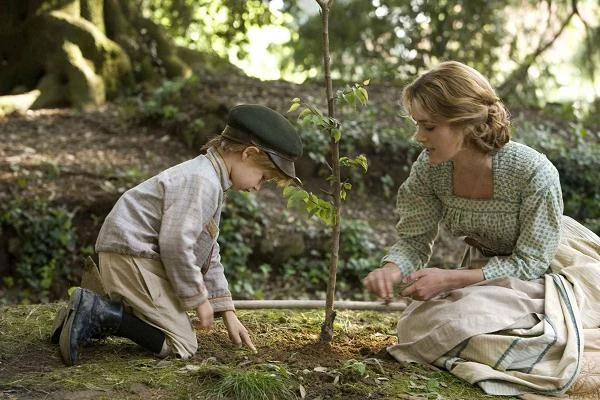 W osadzonym w XVIII wieku "Jedwabiu" (2007).