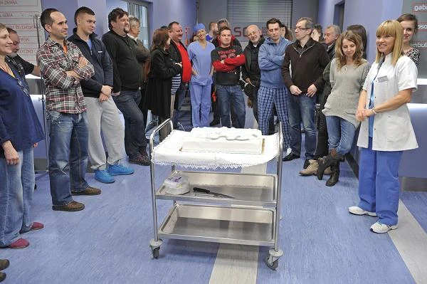 Tego dnia, poza producentką serialu, Dorotą Chamczyk oraz całą ekipą pracującą nad serialem, udało się zgromadzić także wielu czołowych aktorów, m.in. Magdalenę Różczkę, Pawła Małaszyńskiego, Wojciecha Zielińskiego, Katarzynę Bujakiewicz i Agnieszkę Więdłochę.