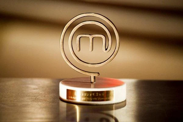 Zwycięzca programu otrzymał tytuł MasterChefa, sto tysięcy złotych, a już 26 listopada ukaże się jego książka kucharska.