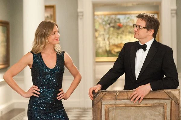 Cameron Diaz i Colin Firth w scenie z filmu "Gambit, czyli jak ograć króla"