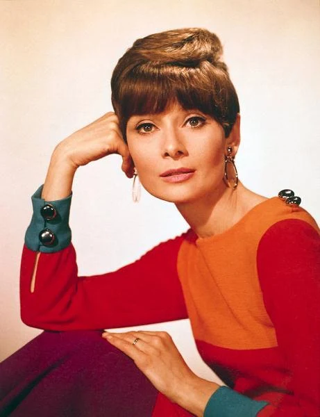 Choć zdecydowała się zakończyć karierę aktorską w 1981 roku po występie w filmie "Doczekać zmroku". Nadal jednak zdarzało jej się przyjąć niewielkie role - ostatnią w 1989 roku w obrazie "Zawsze".