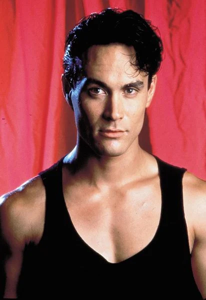 W 1991 roku Brandon Lee podpisał umowę z wytwórnią 20th Century Fox na występ w szeregu produkcji studia. Pierwszą z nich był thriller "Huragan ognia" (1992), w którym Lee wcielił się w główną postać studenta ASP, którego ojciec był nauczycielem wschodnich sztuk walki.