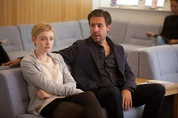 Dakota Fanning w filmie "Now Is Good" (2012)