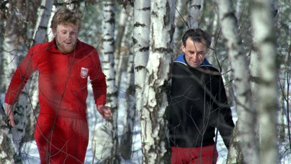"Wszystko na sprzedaż" otworzyło jedną z najbardziej twórczych dekad w twórczości Andrzeja Wajdy. Na zdjęciu: Daniel Olbrychski w filmie "Wszystko na sprzedaż".