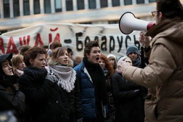 Kadr z filmu "Żywie Biełaruś!"