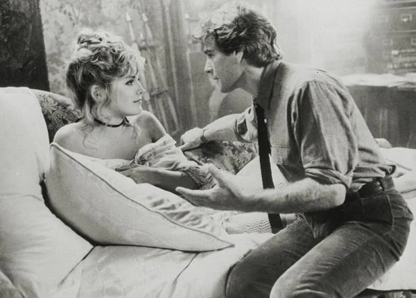 Rok później wystąpiła w "Śmiertelnym błogosławieństwie" Wesa Cravena.  A zauważona w filmie Allena przez francuskiego reżysera Claude'a Leloucha zagrała epizodyczną rolę w jego dramacie "Jedni i drudzy". Cały czas podnosiła też swoje kwalifikacje aktorskie... Po raz pierwszy zwróciła na siebie uwagę w filmie "Różnice nie do pogodzenia" (1984), gdzie zagrała początkującą gwiazdeczkę filmową, która rozbija małżeństwo głównych bohaterów. To była jej najlepiej przyjęta przez krytyków rola w latach 80. XX wieku.