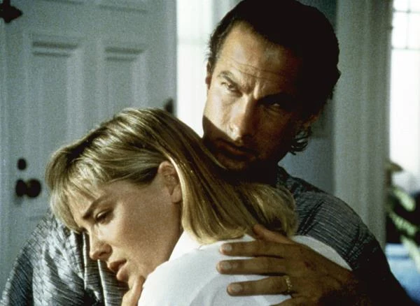 Rok później zagrała w "Nico" (1988), w którym partnerował jej debiutujący na ekranie Steven Seagal.