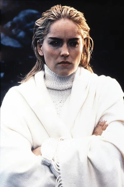 Po kolejnej nieudanej roli - Casey Cantrell w "Łzach w deszczu" (1988) - otrzymała tak zjadliwe recenzje, że wiele osób przysłało jej pocieszające listy, kwiaty i podarunki.