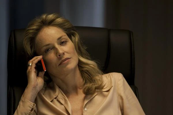 Jedną z jej ostatnich kinowych kreacji jest występ w thrillerze akcji "Spisek" (2011) Jérôme'a Salle.