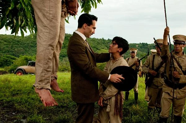 Andy Garcia i Mauricio Kuri w filmie "Cristiada"
