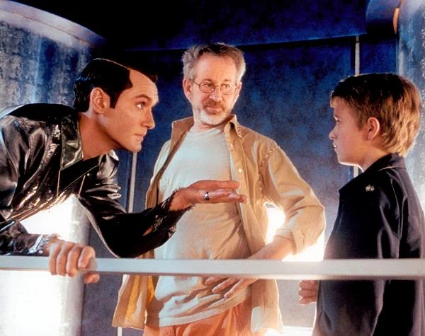 Po kolejnej udanej roli, Haley został obsadzony przez samego Stevena Spielberga w jego nowej produkcji science-fiction "A.I. Sztuczna inteligencja" (2001). Zagrał w niej chłopca-robota o imieniu David, który zostaje porzucony przez swoich ludzkich "rodziców".