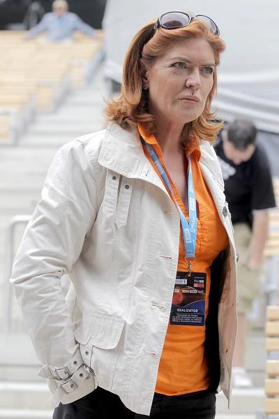 W październiku minie 30 lat, odkąd zaczęłam pracę w telewizji i nie doczekałam jubileuszu. A co ja mogę powiedzieć? Tak postanowiono, widocznie nie pasowałam, widocznie za stara jestem już... Nie lubimy starszych pań. Lubimy małolaty. Będę szukać pracy, jak spora część ludzi w tym kraju znalazłam się w drużynie szukających zajęcia" - mówi "Super Expressowi" Katarzyna Dowbor.