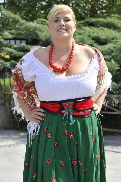 Telewidzowie mogli oglądać ją również w serialach telewizyjnych: "Na dobre i na złe", "Na Wspólnej", "Pierwsza miłość" oraz "Ratownicy" (na zdjęciu), gdzie zagrała postać Jaźdzki.