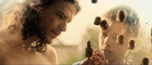 Mateusz Kościukiewicz w filmie "W imię..."