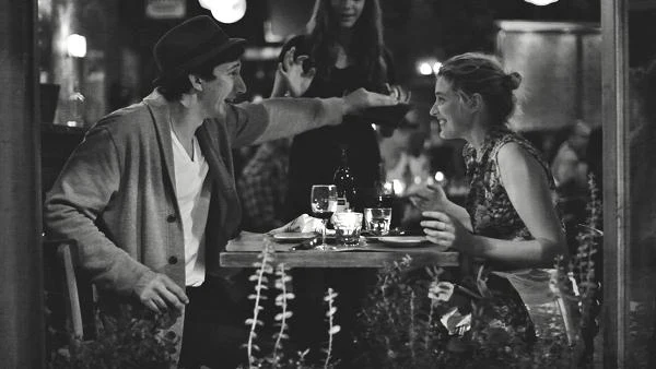 Adam Driver i Greta Gerwig w filmie "Frances Ha"