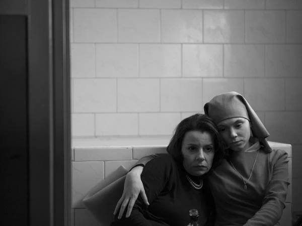 Agata Kulesza i Agata Trzebuchowska w filmie "Ida"