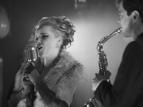 Joanna Kulig i Dawid Ogrodnik w filmie "Ida"