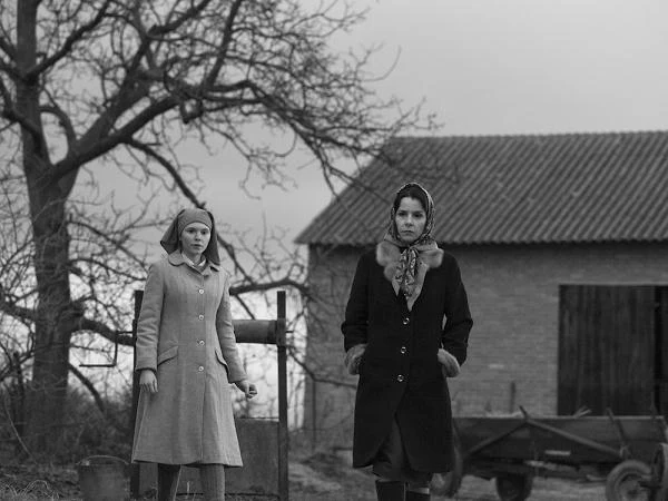 Agata Kulesza i Agata Trzebuchowska w filmie "Ida"
