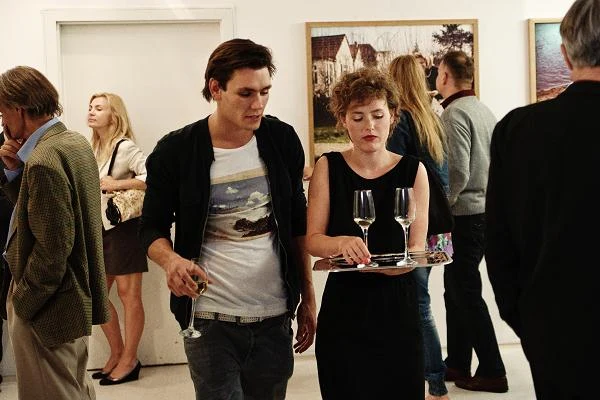 Bartosz Gelner i Olga Frycz w filmie "Płynące wieżowce".