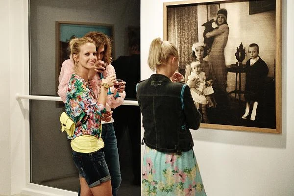 Marta Nieradkiewicz w filmie "Płynące wieżowce".