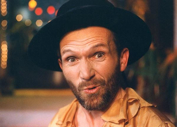 Popularność zdobył występując w Kabarecie Olgi Lipińskiej, gdzie użyczył swemu bohaterowi własnego nazwiska. "To był pomysł Olgi. Znamy się i przyjaźnimy od bardzo dawna, jeszcze z czasów STS-u. Do mnie w ogóle większość ludzi mówi po nazwisku, może to cecha tego nazwiska? Moja mama też czasem do taty mówiła: Siudym. W każdym razie dzięki Oldze zrobiłem sobie nazwisko" - aktor wspominał w rozmowie z tygodnikiem "Przegląd".