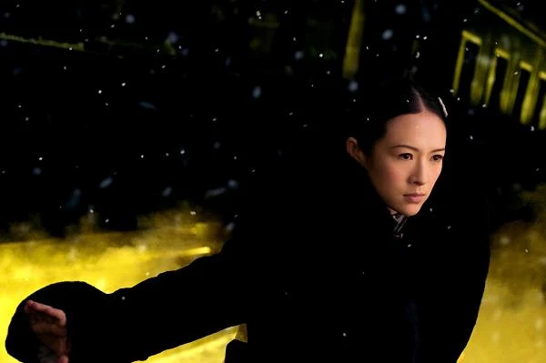 Ziyi Zhang w scenie z filmu "Wielki mistrz"