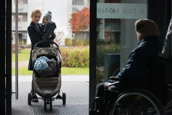 Marta Nieradkiewicz w filmie "Mur" w reżyserii Dariusza Glazera - fot. M.Mikołajczyk