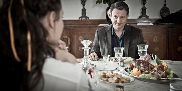 Julia Kijowska i Robert Więckiewicz w scenie z filmu "Pod Mocnym Aniołem"