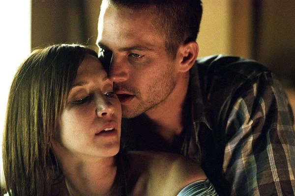 Z Verą Farmigą w znakomitym thrillerze Wayne'a Kramera "Potęga strachu" (2006).