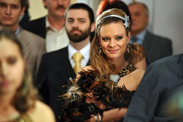 Aktorka nigdy nie stroniła również od tak zwanych gościnnych występów. Oglądaliśmy ja w "39 i pół", a także w "Barwach szczęścia", "Czasie honoru", "Teraz albo nigdy!" i "rodzince.pl".