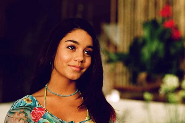 Ekranową karierę Vanessa zaczynała od ról epizodycznych. Pierwszą większą kreację zagrała u boku Evan Rachel Wood w dramacie Catherine Hardwicke "Trzynastka" (2003). Rok później można ją było oglądać w familijnym filmie science-fiction "Thunderbirds" Jonathana Frakesa.