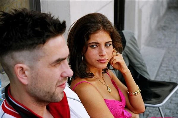 Przełomowa w karierze aktorki okazała się rola Dżemmy w filmie "Pitbull" (2005) Patryka Vegi. Produkcja odniosła kasowy i artystyczny sukces i krótko po premierze, właśnie na bazie kinowej wersji służbowych i życiowych perypetii warszawskich policjantów z wydziału zabójstw, zrealizowano serial telewizyjny. Rozbudowano w nim pewne filmowe wątki, w tym historię romansu bohaterki Rosati i oficera policji - "Despero", granego przez Marcina Dorocińskiego.