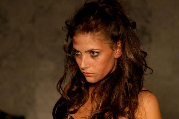 Przez kilka kolejnych lat Rosati grywała małe rólki w filmach: protokolantka w "Bezmiarze sprawiedliwości", kurtyzana w "Inland Empire" (oba z 2006 roku), ale znaczniej częściej wciąż pojawiała się na małym ekranie. W odcinku serialu "Kryminalni" zatytułowanym "Dziewczyna z okładki" wcieliła się w dwudziestolatkę, która marzy o karierze w show-biznesie.